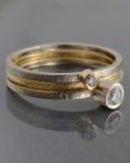 komplet pierścionków i obrączka - żółte i białe złoto, diamenty