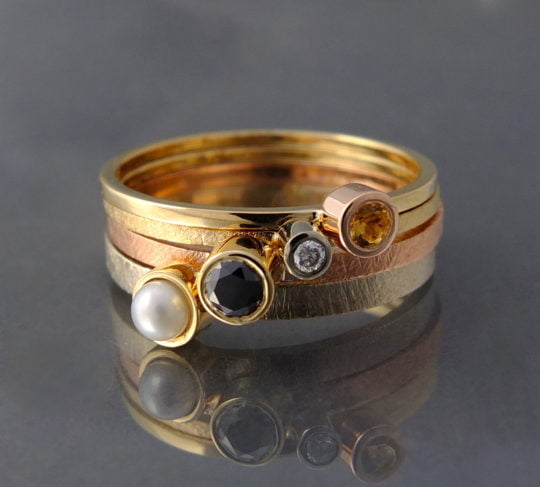 komplet 4 złotych pierścionków, pierścionek modułowy z kamieniami szlachetnymi