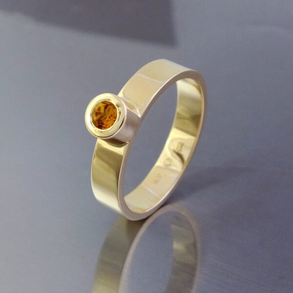 pierścionek z cytrynem i żółtego złota