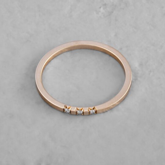 BIZOE pierścionek obrączka ze złota z brylantami nowość